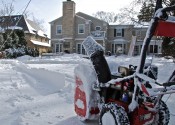 Cleaning the Rink - Chicago Blizzard 2011