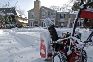 Cleaning the Rink - Chicago Blizzard 2011